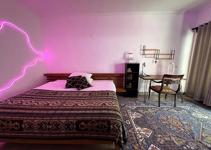 Guest house Black Pillow