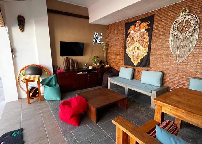 Guest house Black Pillow 3*