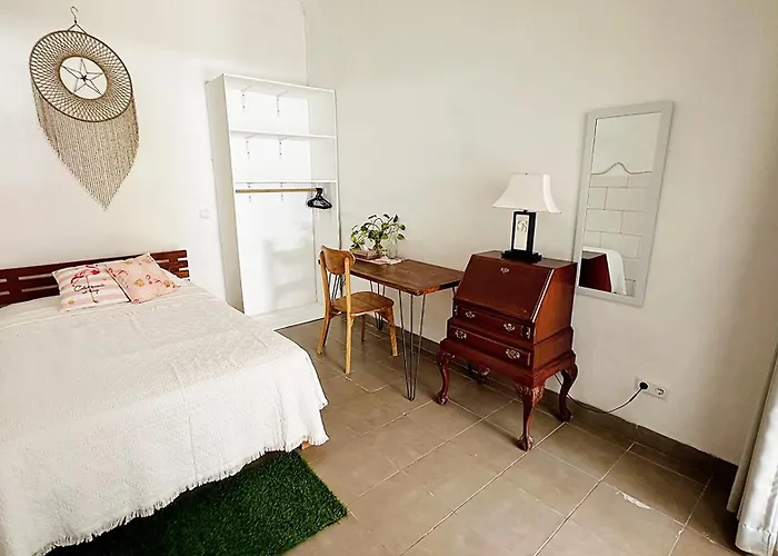 Black Pillow Guest house 3*