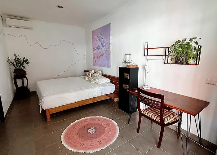 Guest house Black Pillow 3*
