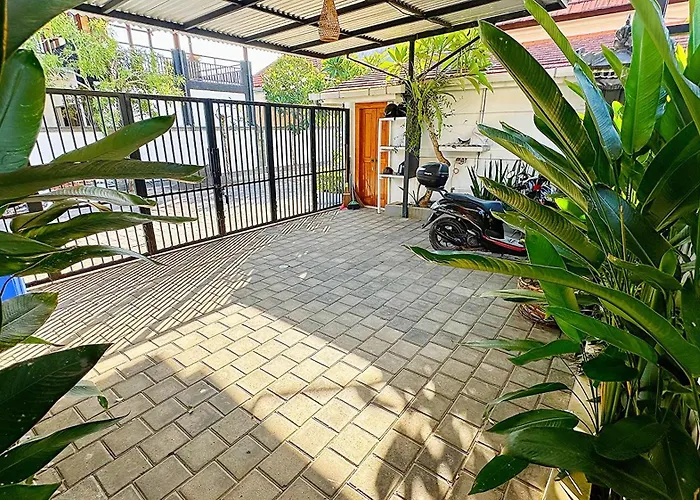 Guest house Black Pillow 3*